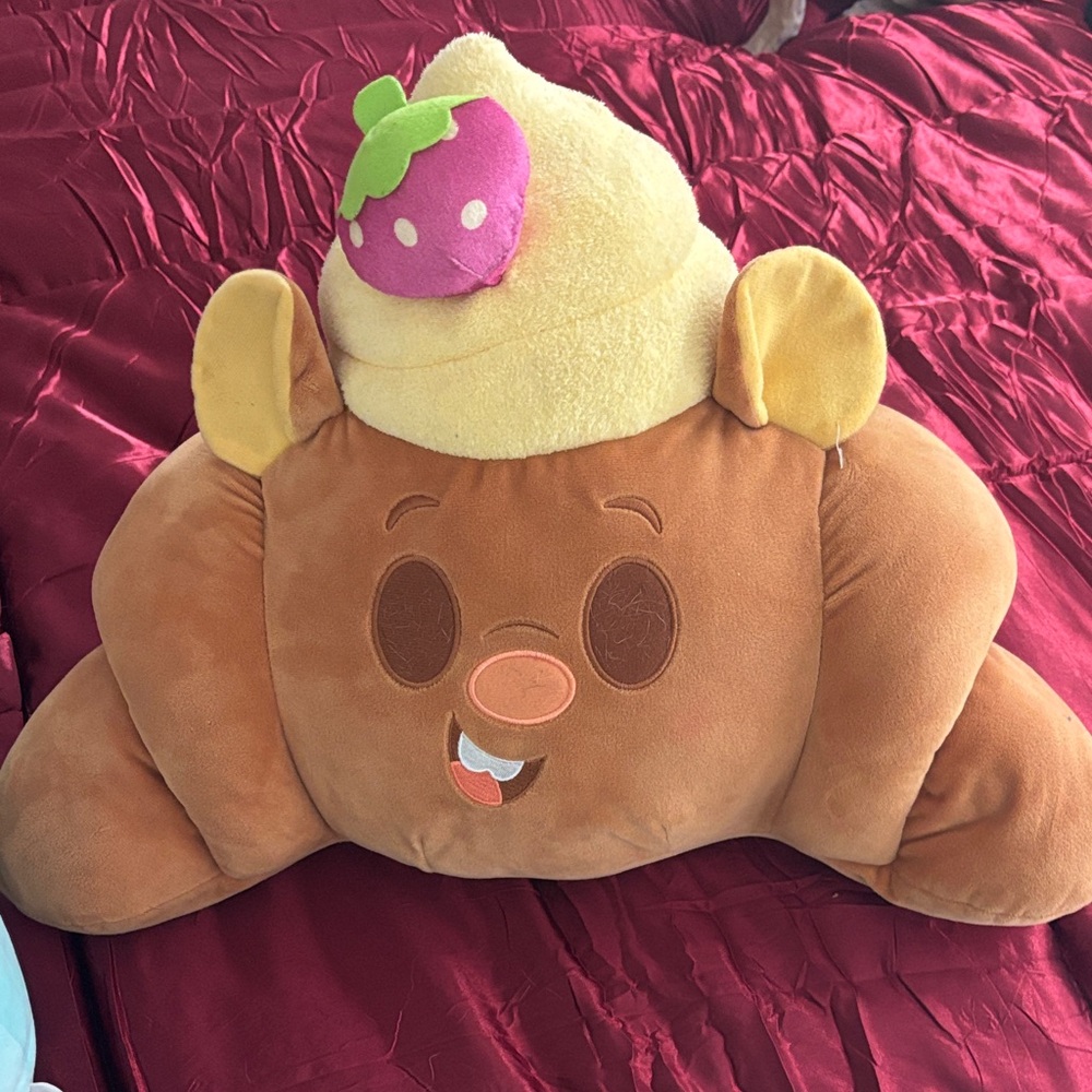 Disney Ratatouille Emil munchlings croissant pillow
